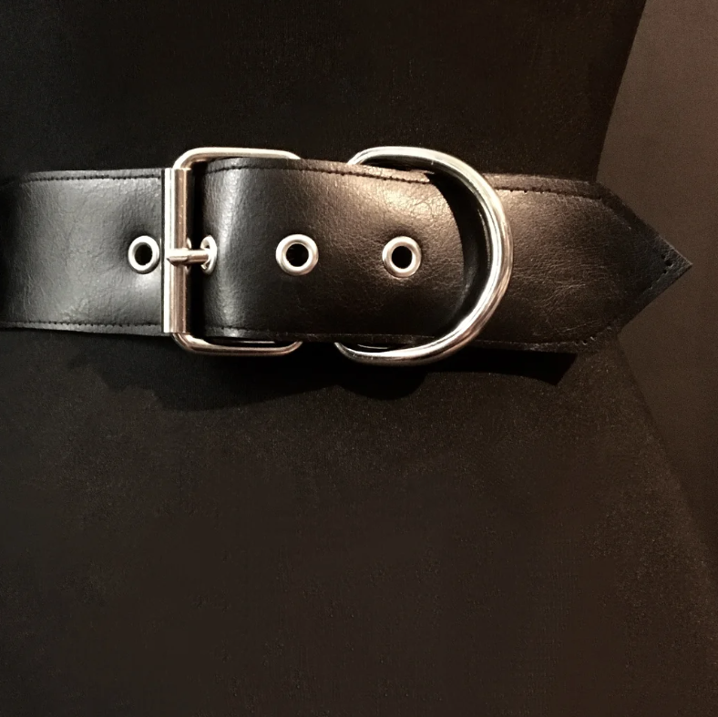 Double ring Double chain cincher vegan leather