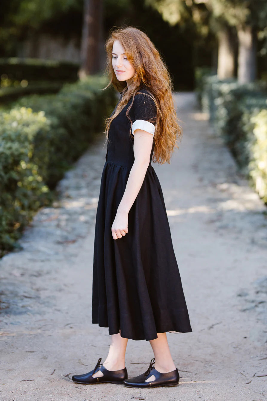 Classic Dress Short Sleeve