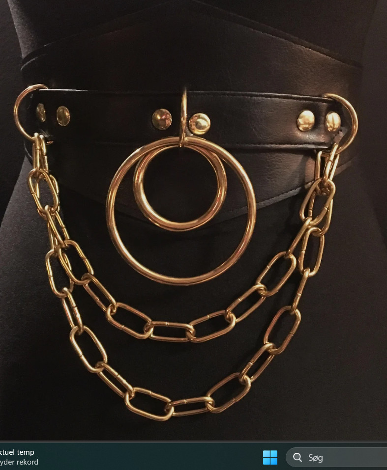 Double ring Double chain cincher vegan leather