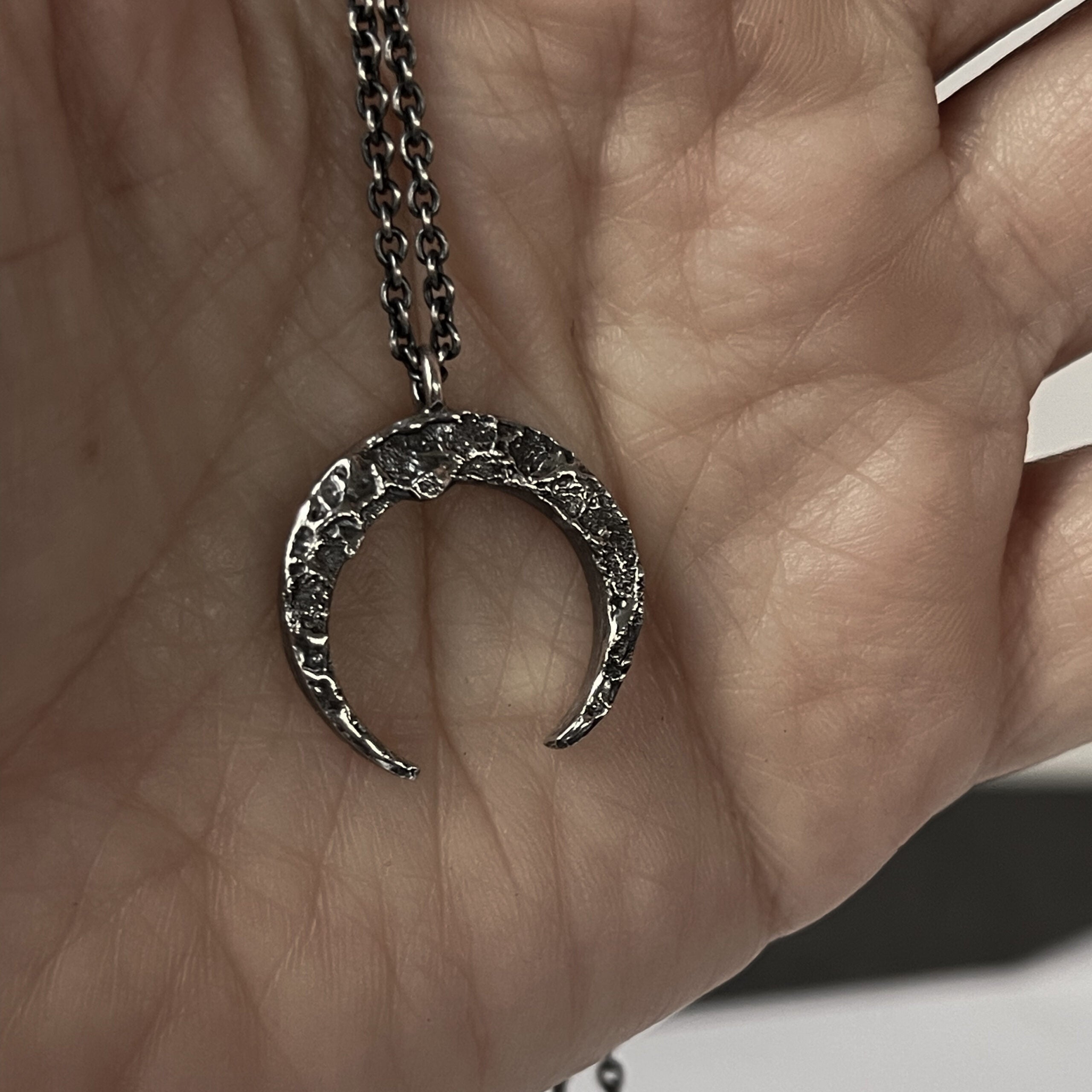 Silver Cresent Moon Necklace