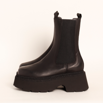 3106 Boots Chelsea
