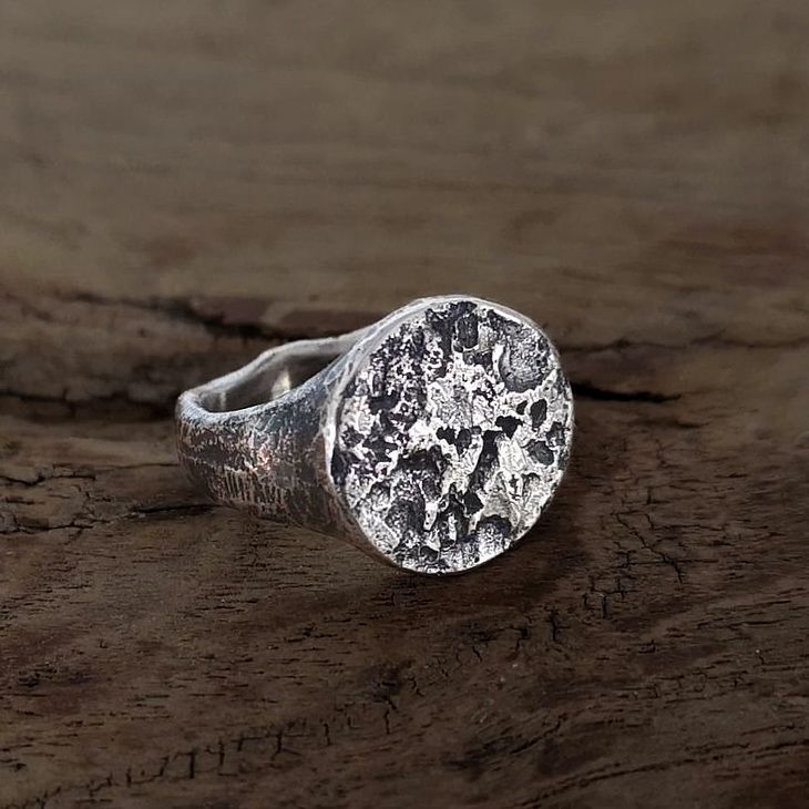 Full Moon Signetring