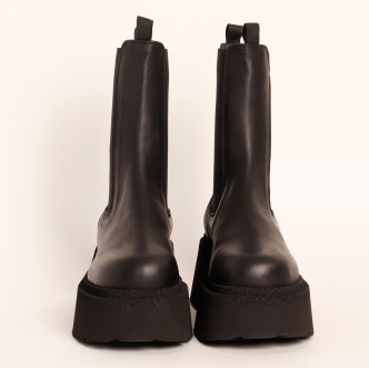 3106 Boots Chelsea