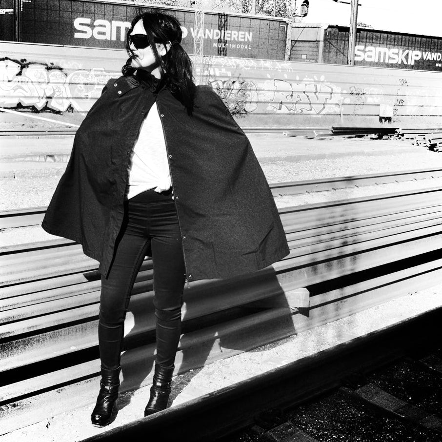 Black Rain 001 - rain cape