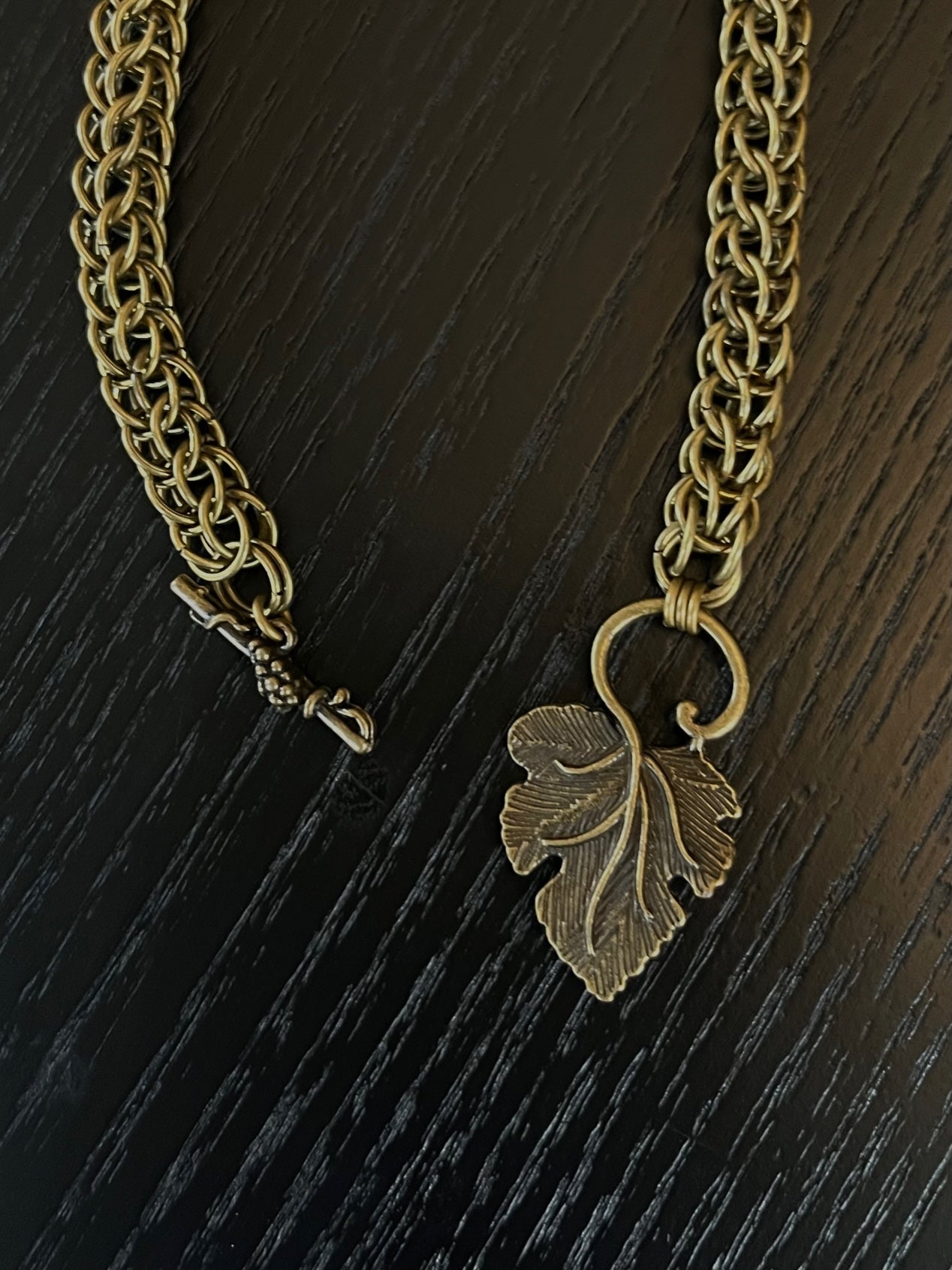 Chainmail Antique Bronze Leaf Pendant Necklace