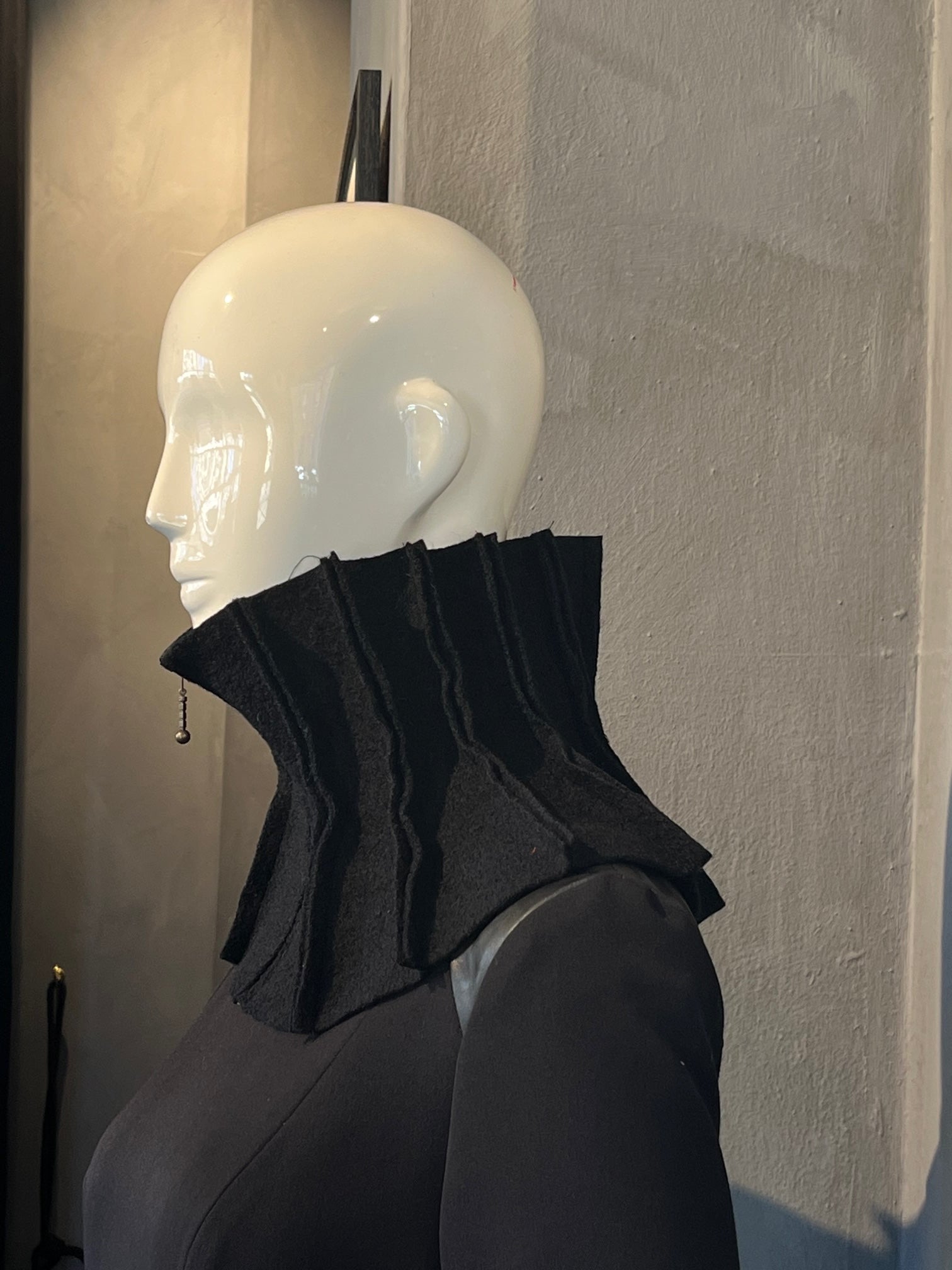 BLACK STORM 08 COLLAR