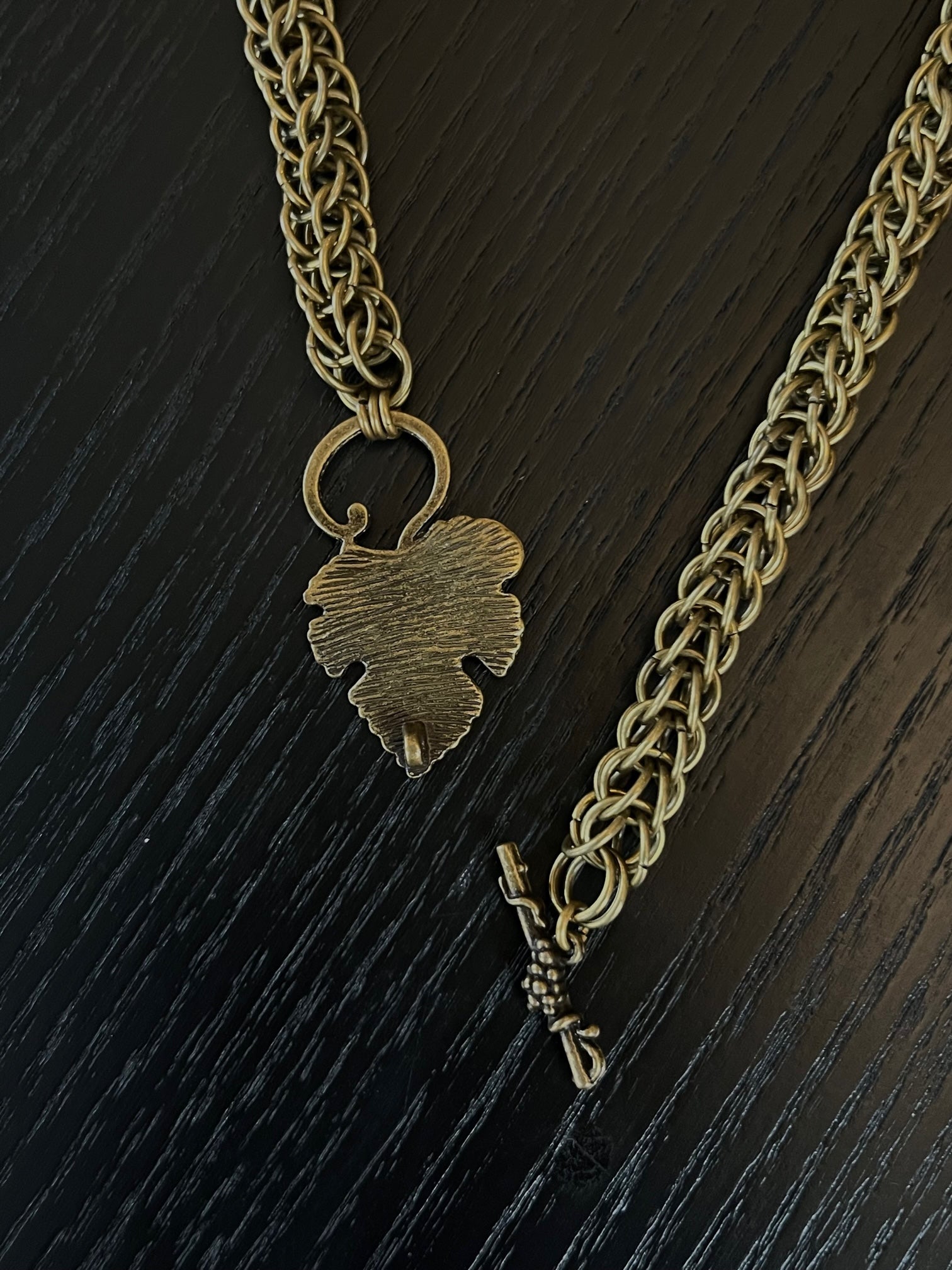 Chainmail Antique Bronze Leaf Pendant Necklace