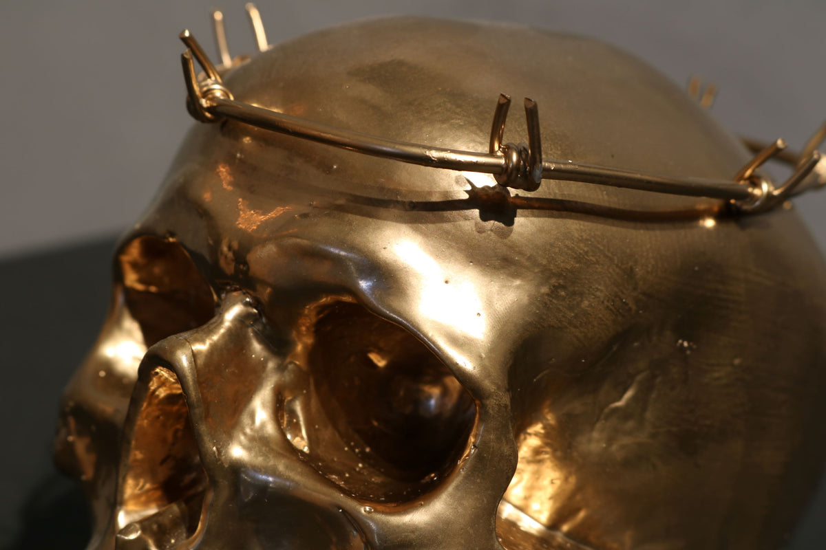 Barbed Wire Skull Golden