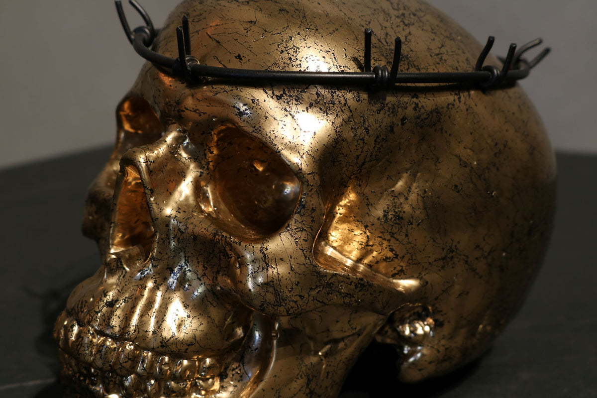 Barbed Wire Skull Golden