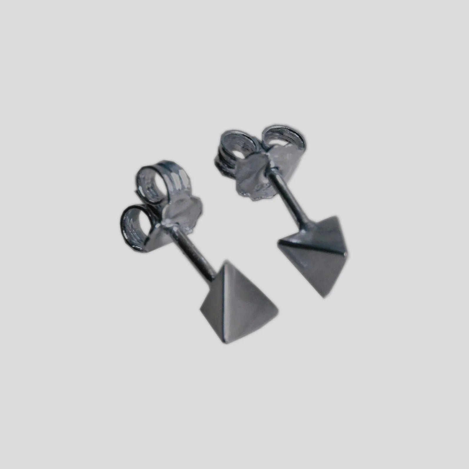 Oxidized Silver ON THE EDGE earstud